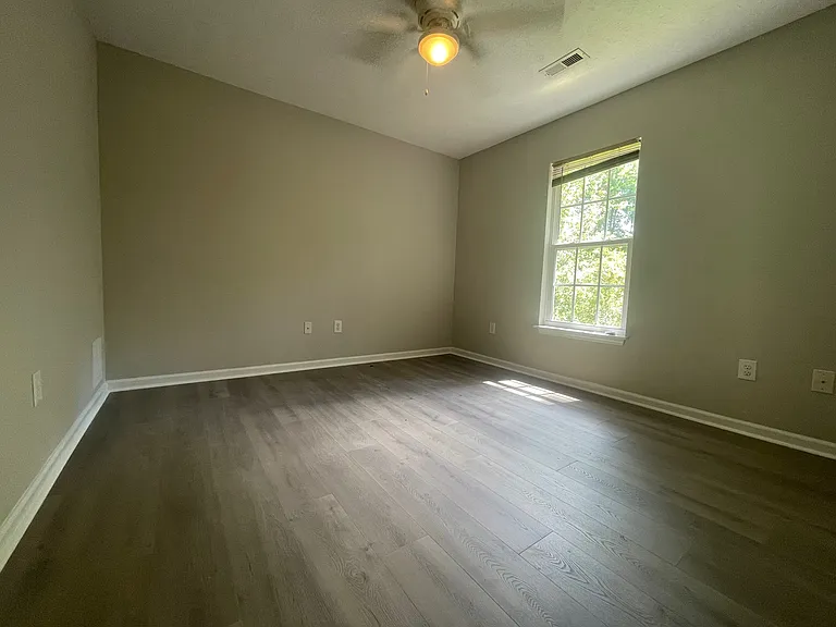 418 Callie Dr — Photo 14