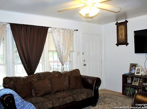 4th image of 155 Anton Dr
