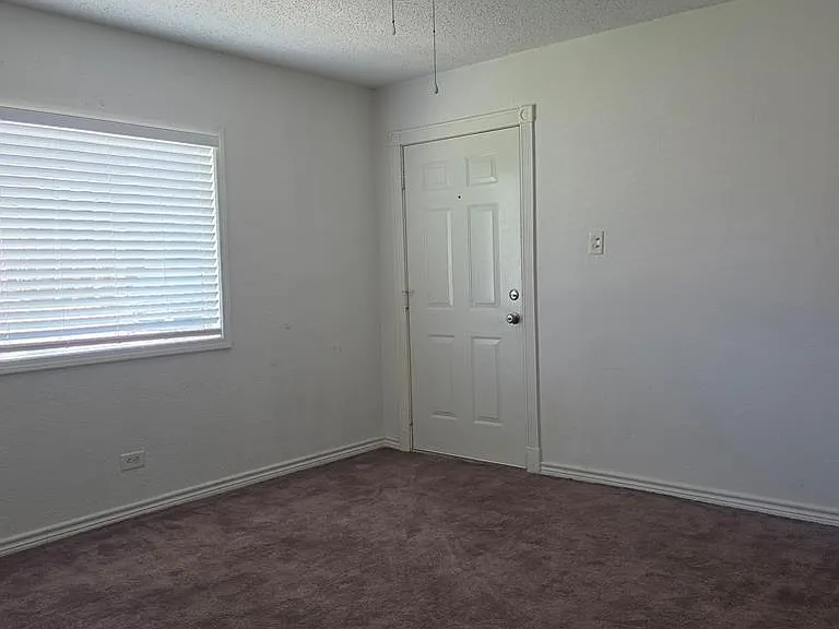 3208 W Kansas Ave — Photo 4