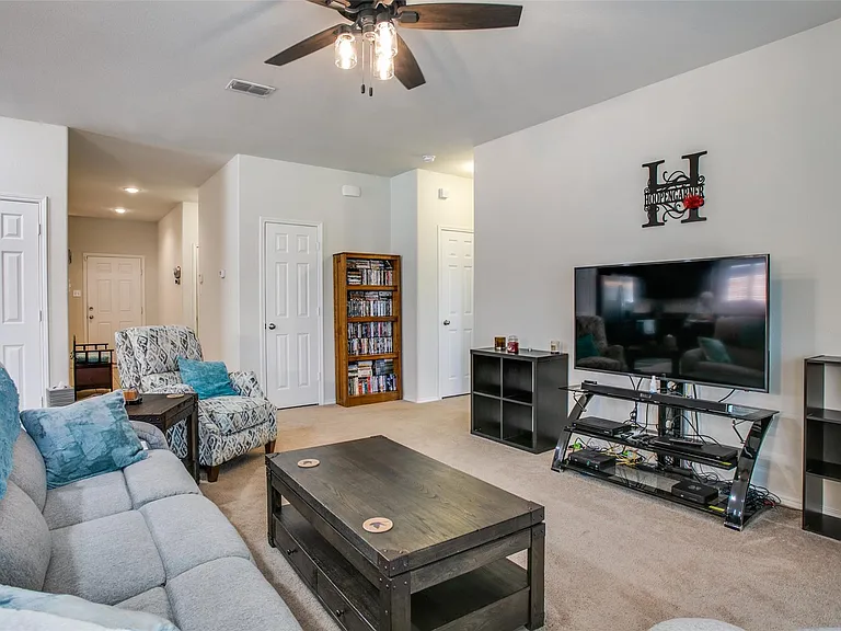 2400 Gelbray Pl — Photo 11