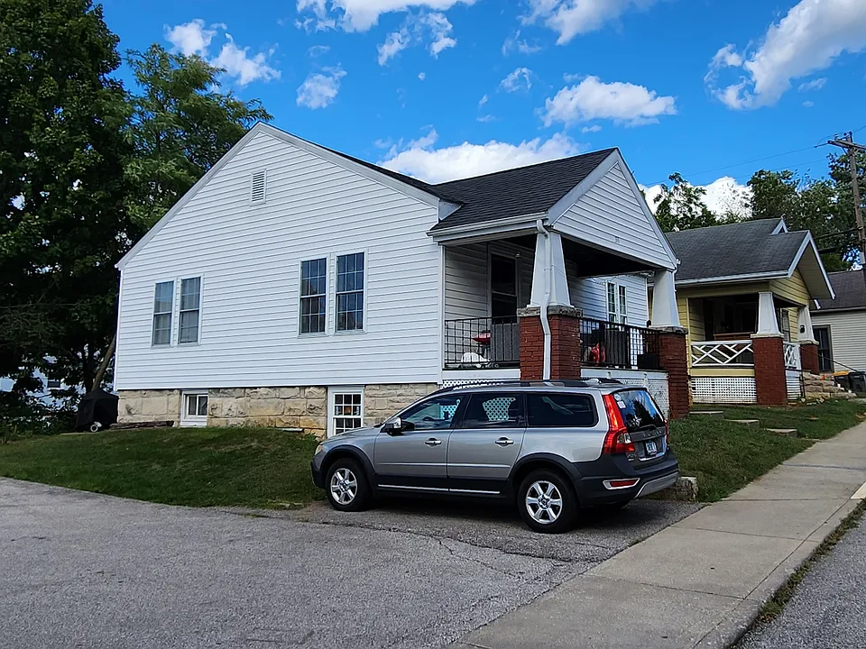 311 E Smith Ave