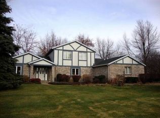 5332 Hilltop Trl, Perry, MI 48872