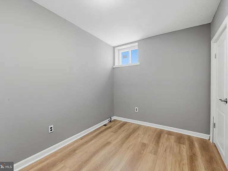 2625 Manton St — Photo 13