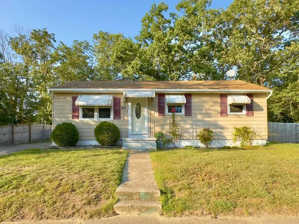 610 Cabot Dr, Browns Mills, NJ 08015