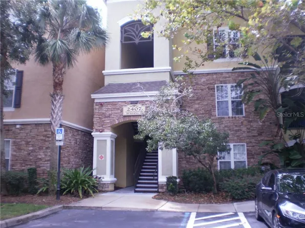 2407 Courtney Meadows Ct APT 103, Tampa, FL 33619
