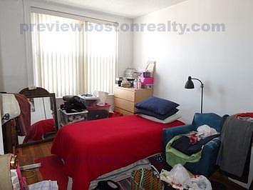 2nd image of 5 Barrows St #Mac5c