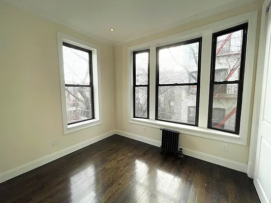 Rented by Avenues Real Estate | media 7