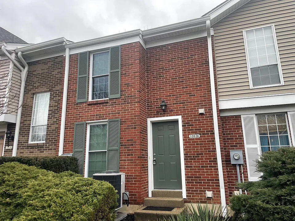 10836 Lakehurst Ct