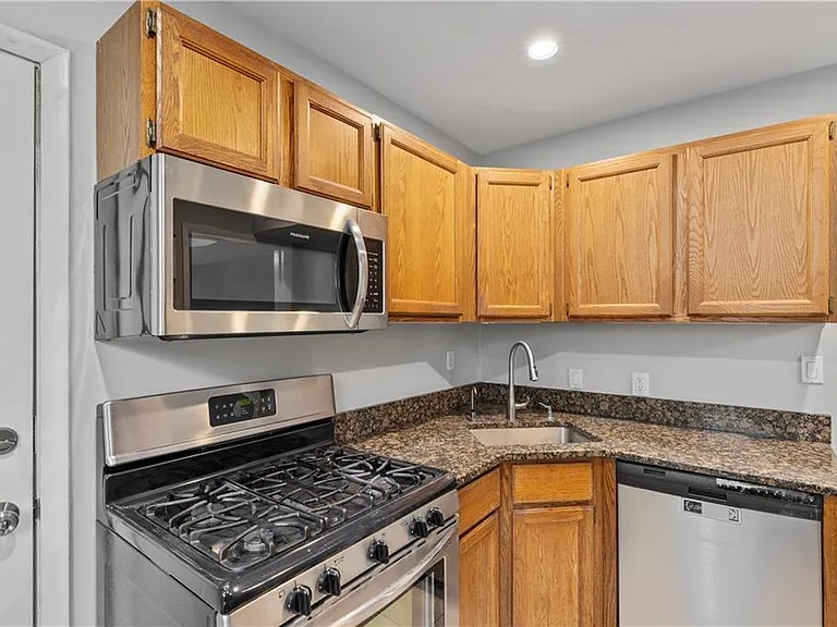 3660 Peachtree Rd NE #A2 — Photo 9