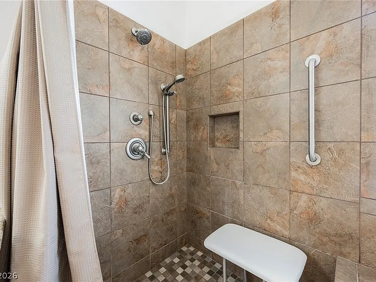7628 Spruce Run Ct — Photo 34