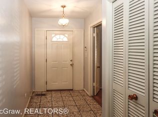 5901 E 58th Pl, Tulsa, OK 74135