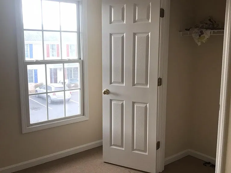 1169 Commercial Ct — Photo 10