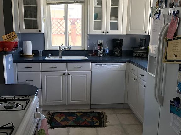 5th image of 4012 Sequoia St