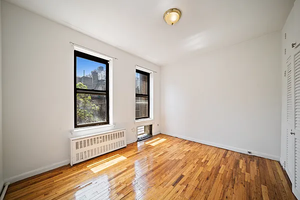 Rented by Bond New York | media 1