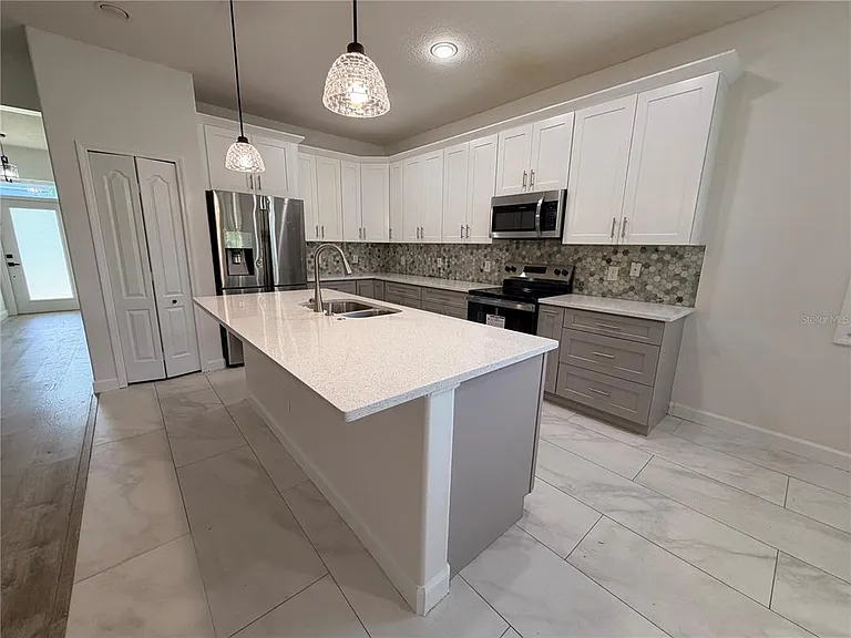 2347 Crosston Cir — Photo 6