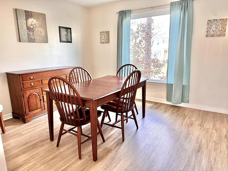 2524 Sutton Pl — Photo 8
