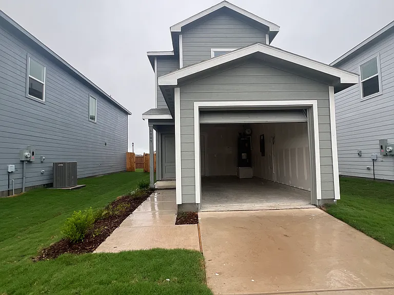6809 Bramblewood Dr — Photo 1