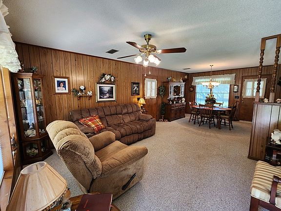 3rd image of 179 Shenandoah Dr