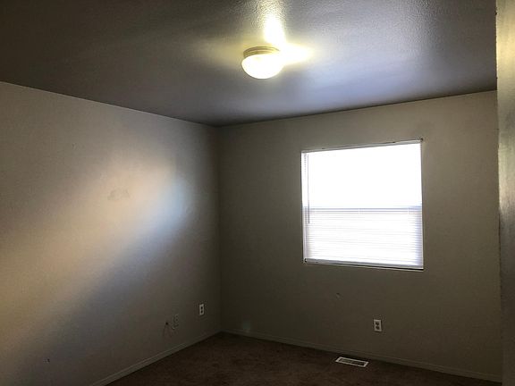 5th image of 1007 E River St APT B