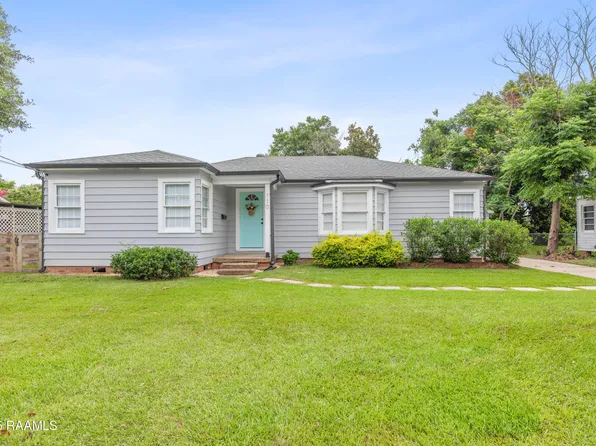 110 Memory Ln, Lafayette, LA 70506