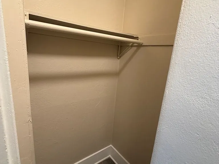 245 Linden Ave — Photo 6