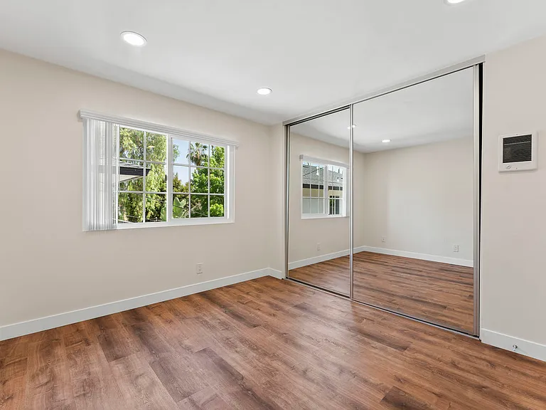 4572 Nebo Dr #H — Photo 14