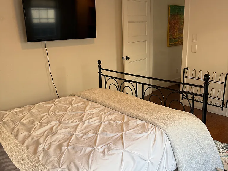 6254 Agnes Ave — Photo 32