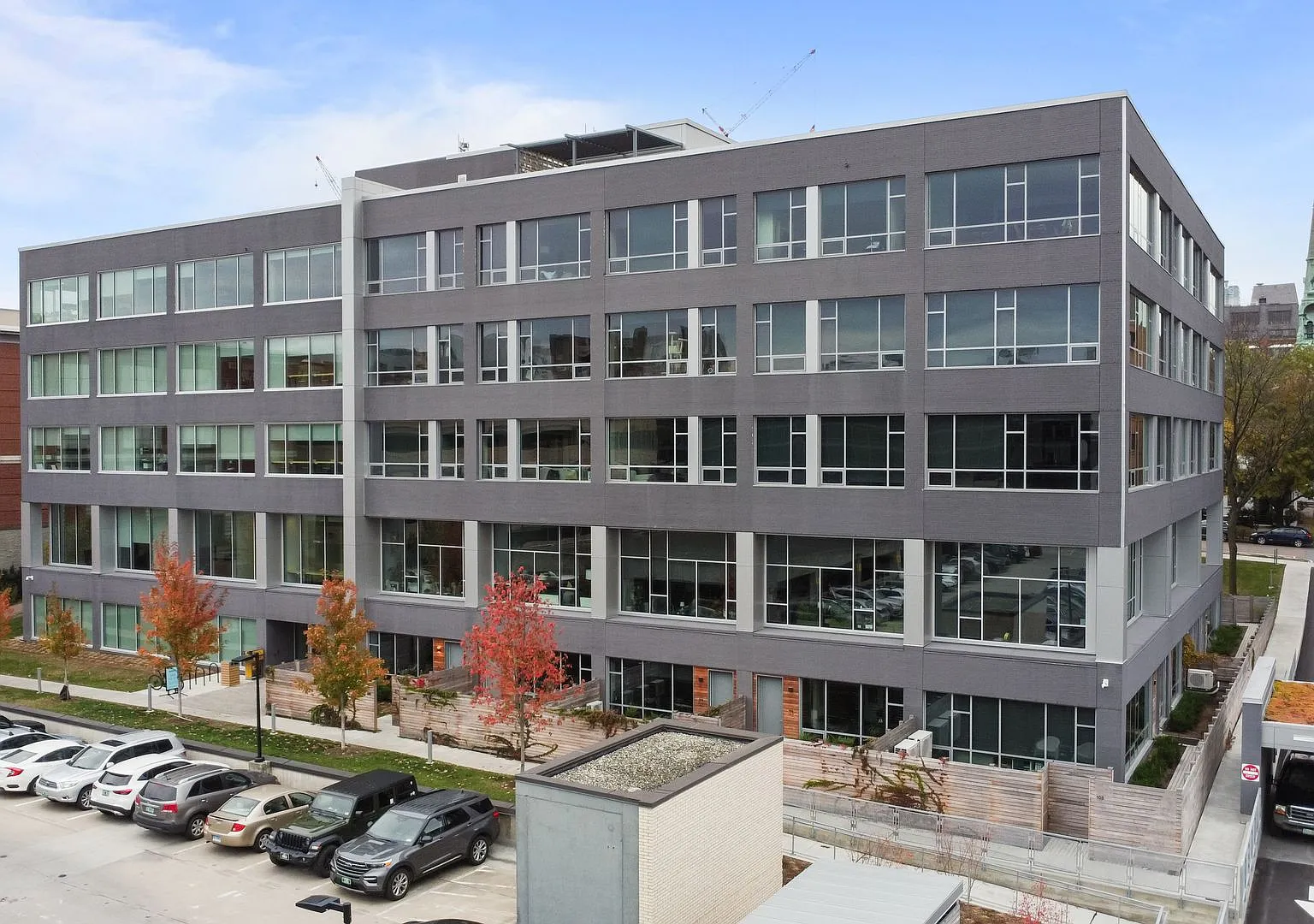 77 Residences — Photo 1