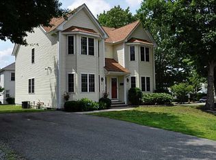 3 Hillview Ave #1, Providence, RI 02908