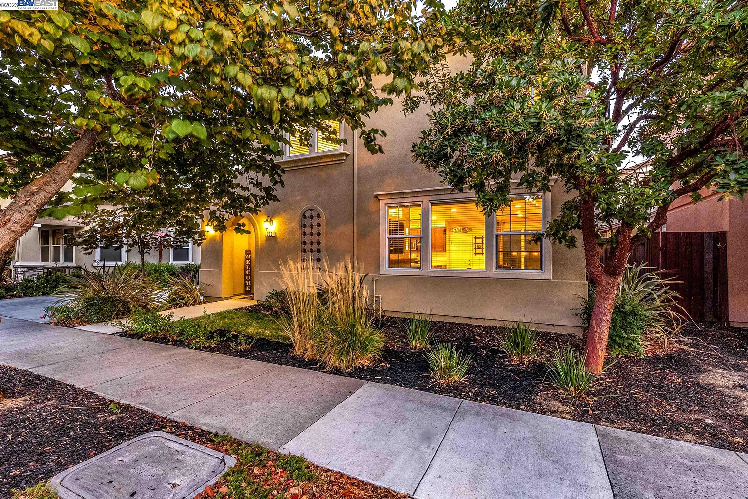 336 Pacifica Dr photo 1