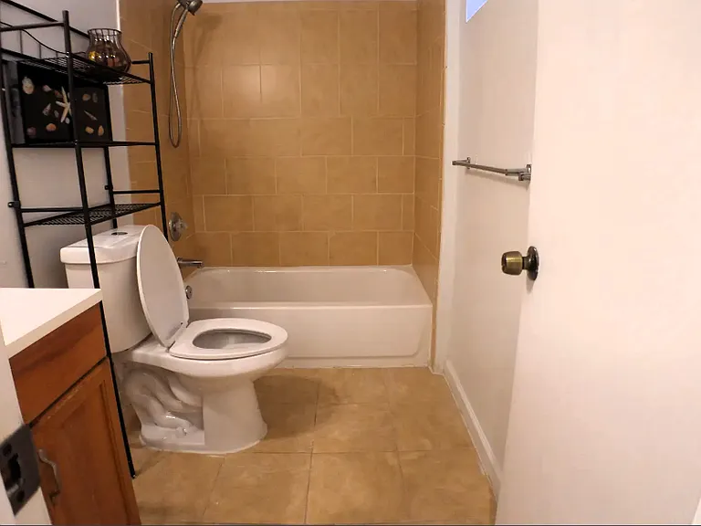 200 Colesville Manor Dr — Photo 12
