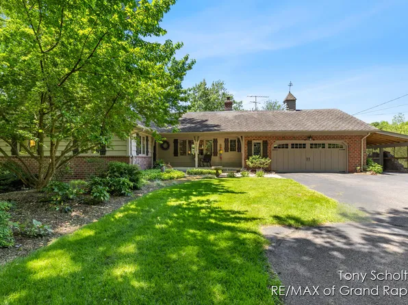 3615 Wentworth Dr SW, Wyoming, MI 49519