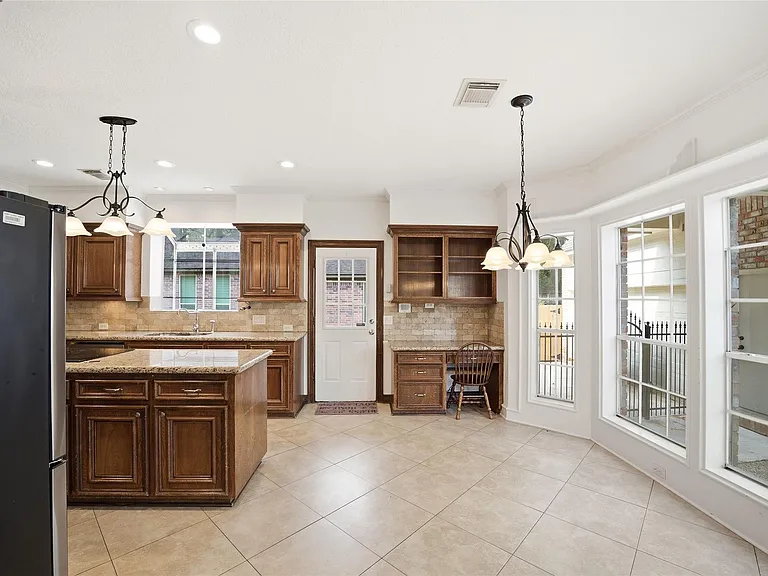 95 Rush Haven Dr — Photo 10