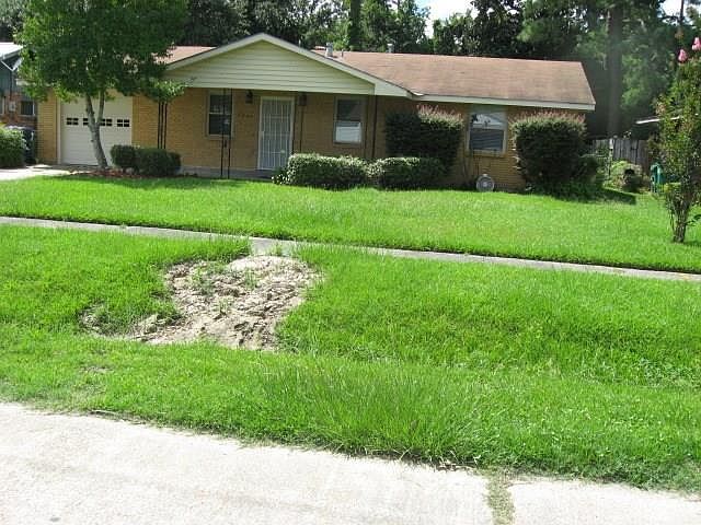 1st image of 3845 Berkley Dr