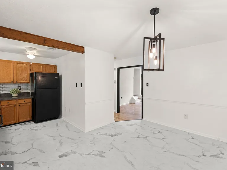 501 Tudor Dr — Photo 9