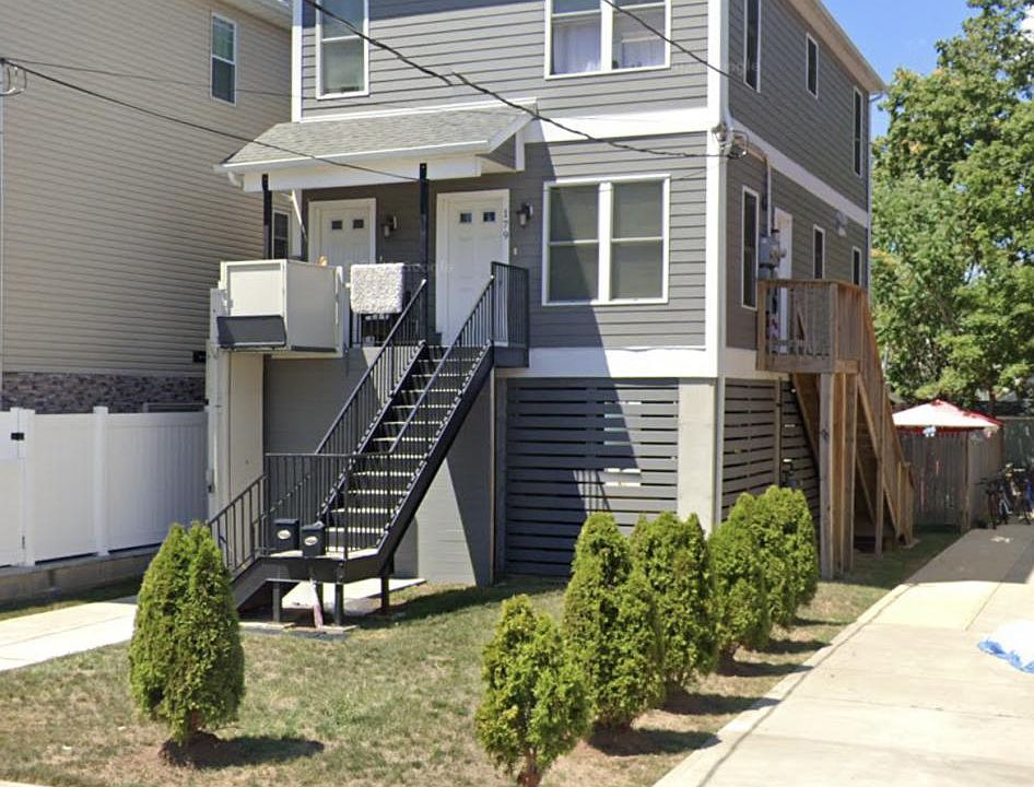 1st image of 179 Kiswick St 2nd-unit 2