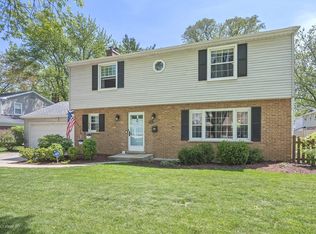 471 E Mill Valley Rd, Palatine, IL 60074