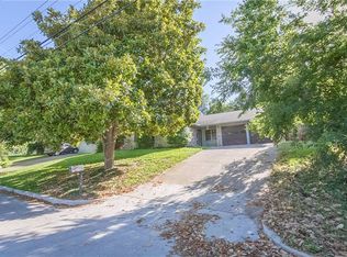 736 Fairway Rd, Woodway, TX 76712