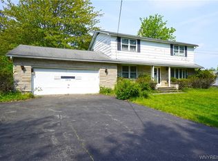 1010 N Davis Rd, Elma, NY 14059