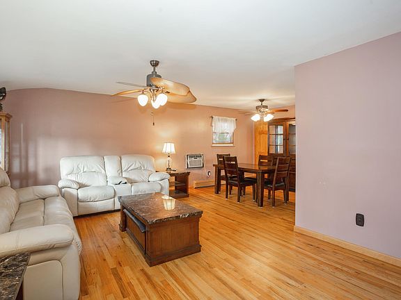 4th image of 1003 N Ocean Ave