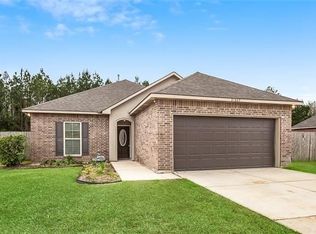 21387 Beau Chateau Blvd, Ponchatoula, LA 70454