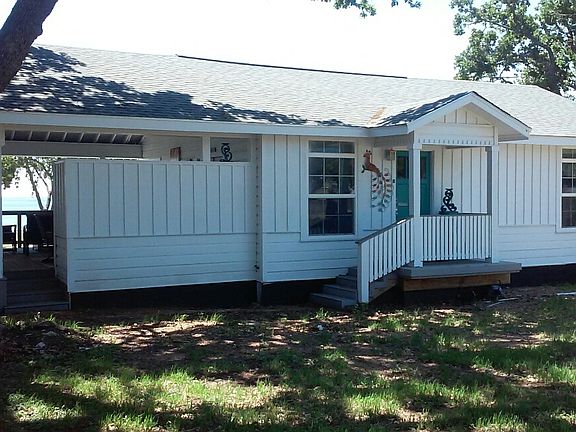 2nd image of 702 N Chaparral