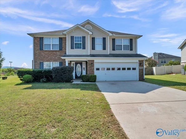 4822 Inglewood Ct SE, Owens Cross Roads, AL 35763