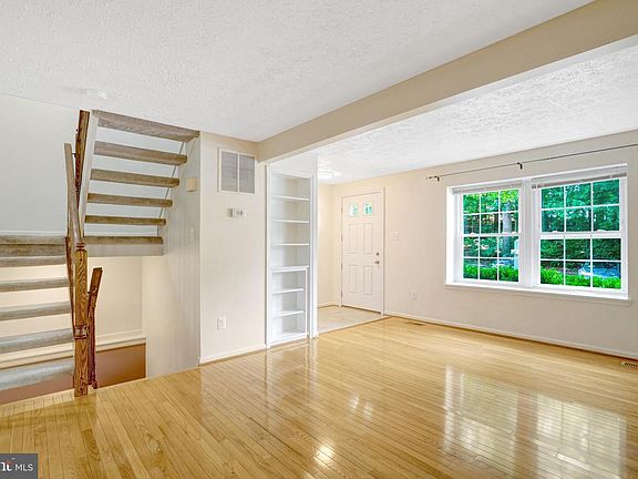5th image of 7516 Aspenpark Rd