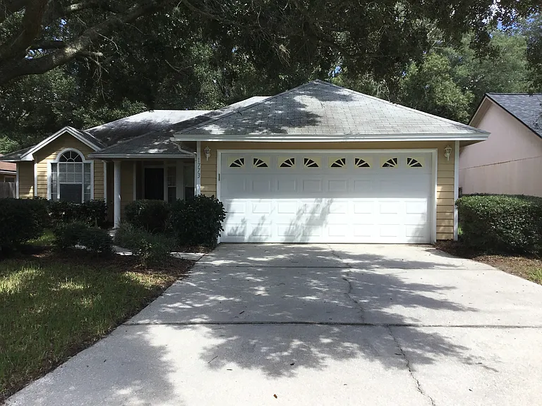 1773 E Chandelier Cir — Photo 1