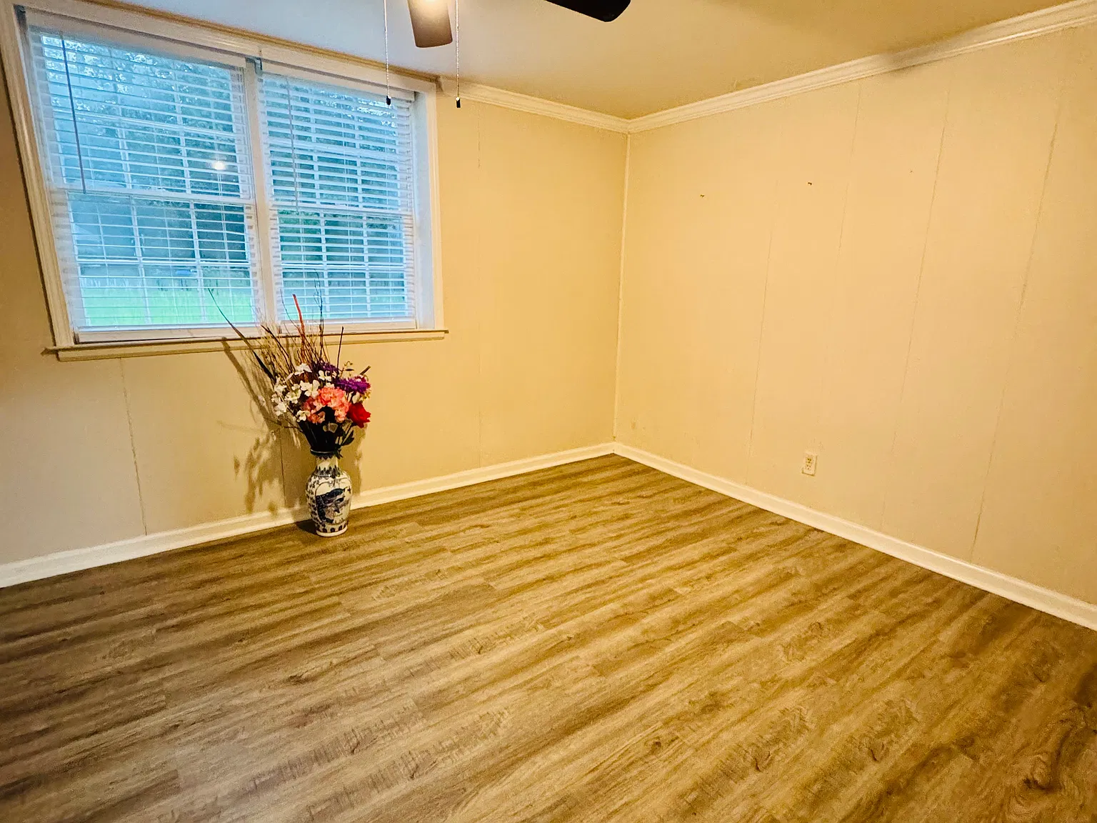 2 bed, 890 sqft, $1,700 — Photo 4