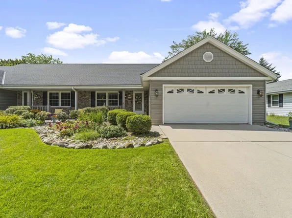 W72N1047 Hampton AVENUE, Cedarburg, WI 53012
