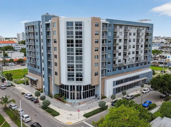 1110 NW 1st St #705, Miami, FL 33128