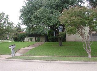 406 Meadowcrest Dr, Richardson, TX 75080