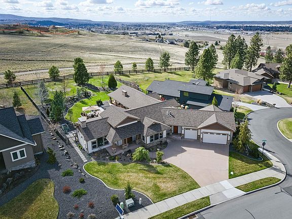3rd image of 365 N Legacy Ridge Dr